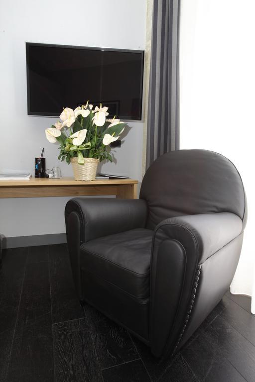 Suite Art Navona Rome Room photo